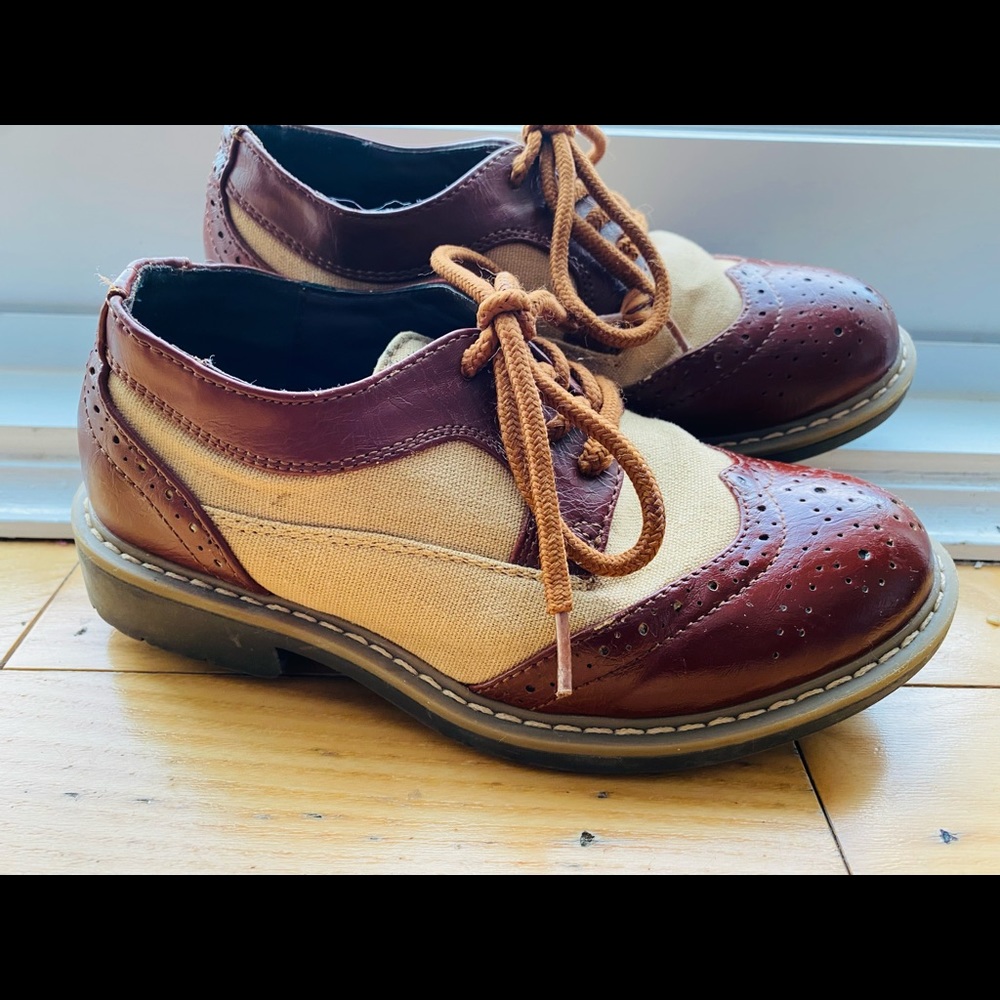 Selling boy’s shoes - size 11.5